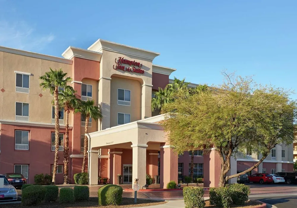 Garner Hotel Phoenix – Surpris